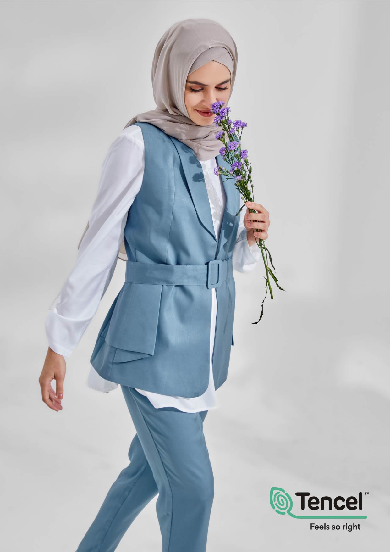 Structured Side-Fold Vest in Tencel™