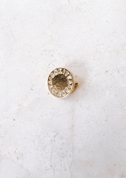Bokitta Circle Brooch